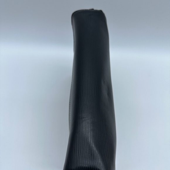 Louis Vuitton Harrington PM Messenger Epi Leather Noir Brand New with Tags - Picture 11 of 16